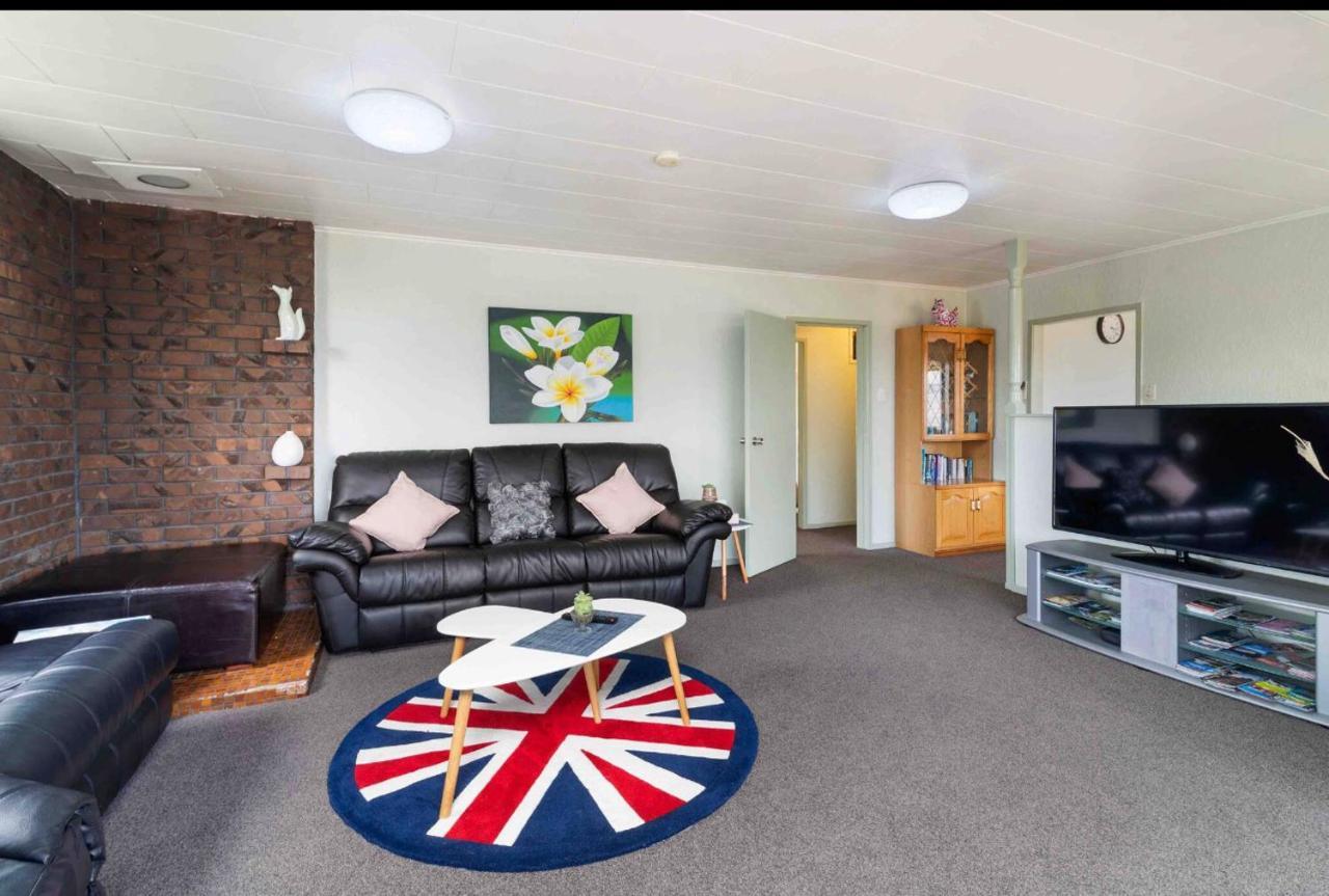 Mountain Top Kiwi Star Holiday Home Rotorua Ngoại thất bức ảnh
