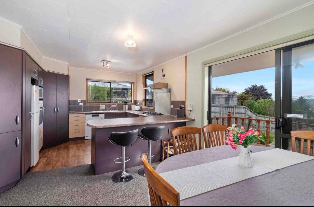 Mountain Top Kiwi Star Holiday Home Rotorua Ngoại thất bức ảnh